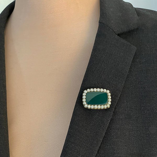 Antique Victorian 10K Yellow Gold Chrysoprase and Pearl Brooch