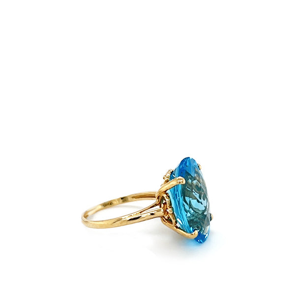 Vintage 10K Yellow Gold Swiss Blue Topaz Statement Ring