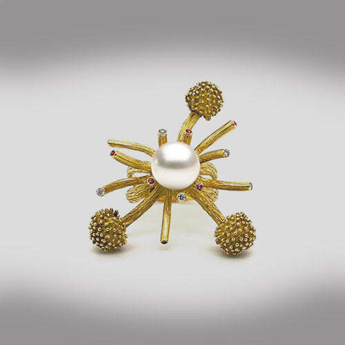 Vintage 18k Yellow Gold South Sea Pearl, Diamond and Ruby Ring