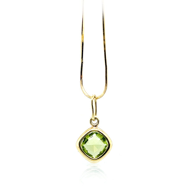 Estate 18K Yellow Gold Natural Peridot Solitaire Charm Pendant