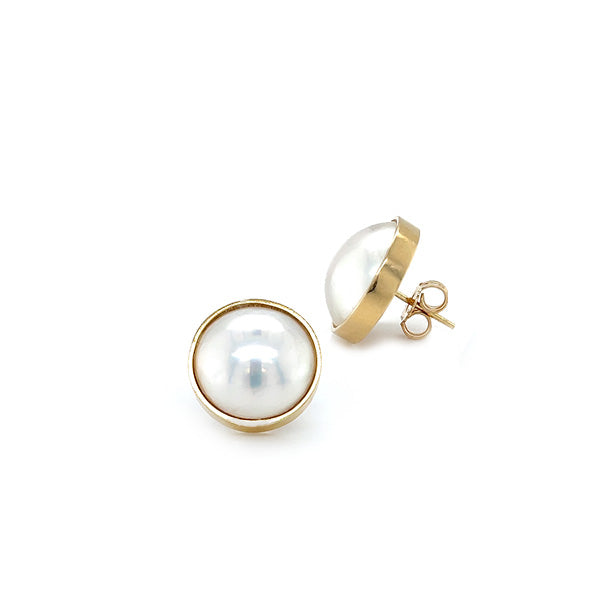 Estate 14K Yellow Gold Large Mabe Pearl Stud Earrings