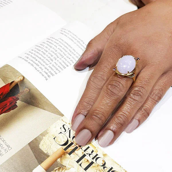 Vintage 14K Yellow Gold Oval Lavender Jade and Amethyst Ring