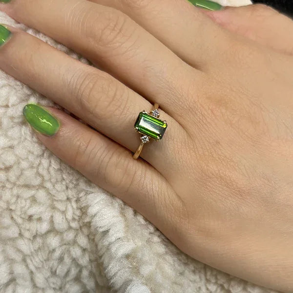 Estate 14K Yellow Gold Green Tourmaline and Diamond Ring