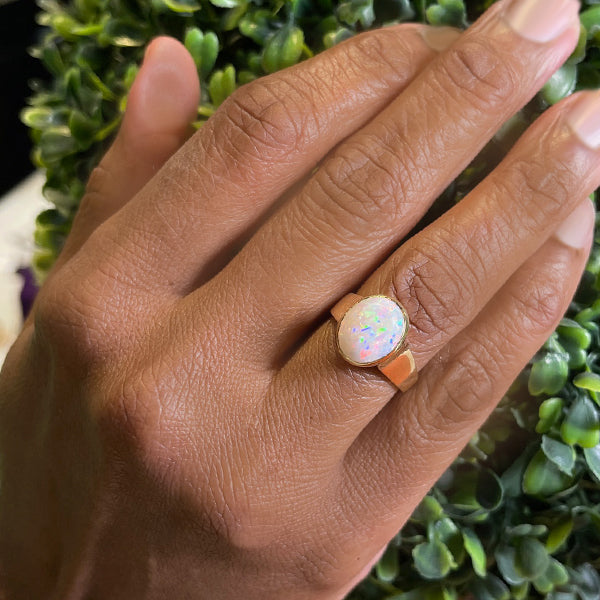 Estate 14K Yellow Gold Opal Solitaire Ring