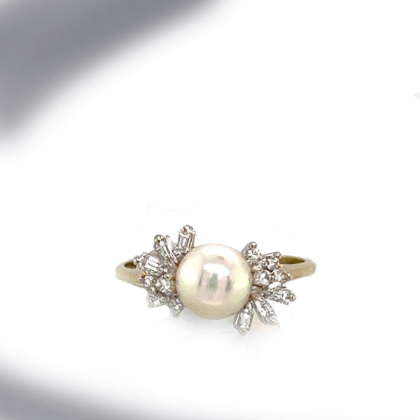 Estate14K Two Tone Gold Pearl and Diamond Double Fan Ring