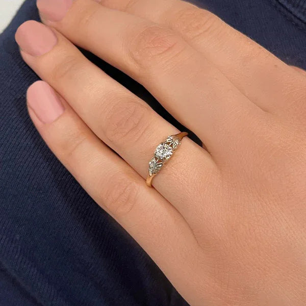 Vintage 14K Yellow Gold 0.25ct Round-Cut Diamond Accented Engagement Ring