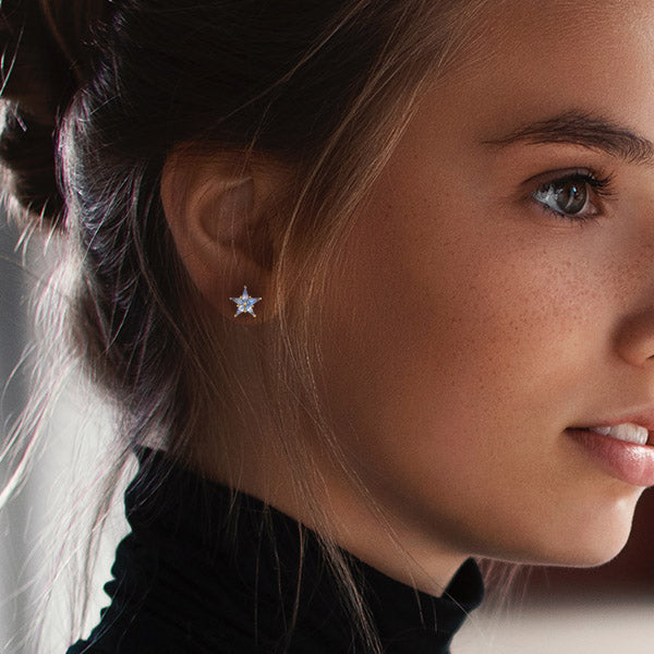 Bijoux Love 14K Gold Sapphire Star Earrings